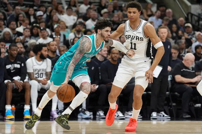 文班亚马复出率队胜黄蜂 马刺稳居西部第二