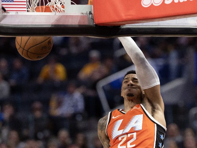 快船惨败开拓者 柯林斯爆发砍17+6助逆转