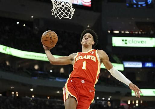 老鹰11连胜成黑马 王者格局或被打破