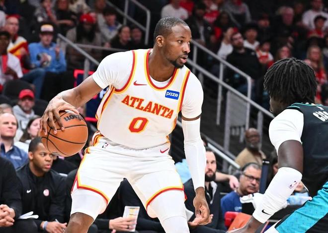 老鹰11连胜成黑马 王者格局或被打破